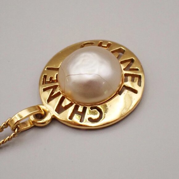 CHANEL CC Logo Imitation Pearl Chain Pendant Necklace Gold France 32RL269 - Picture 6 of 15